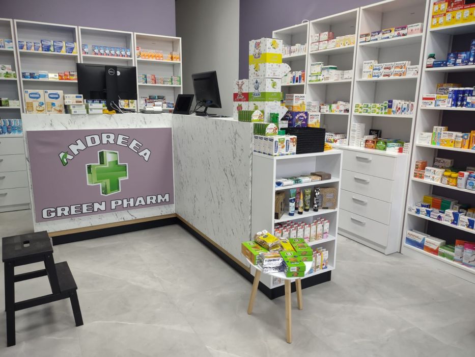 Vand mobilier pt farmacie