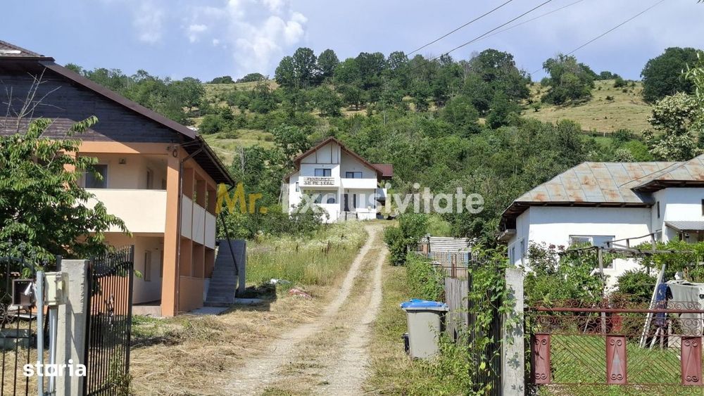 Casă-Pensiune Agroturistica spatioasa P+M Budeasa cu vedere la lac