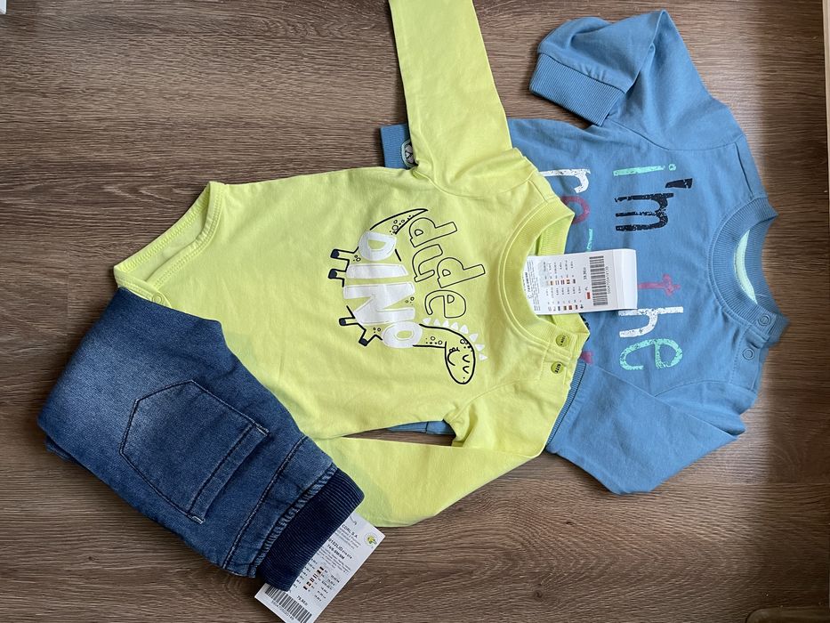 Нов комплект Cocodrillo  3 части/блузка, боди и дънки, шапки и др