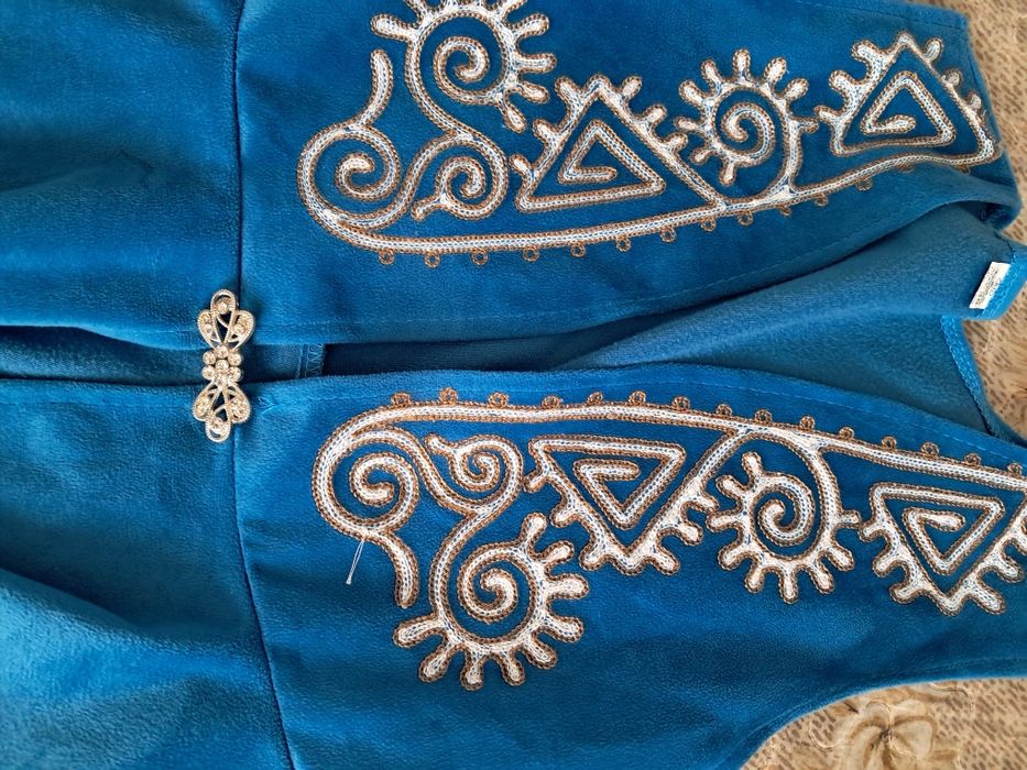 Камзол жилетка детская.