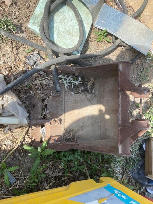 Ковш на мини экскаватор