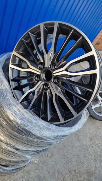 Колеса в сборе (диски R18 + резина Michelin)