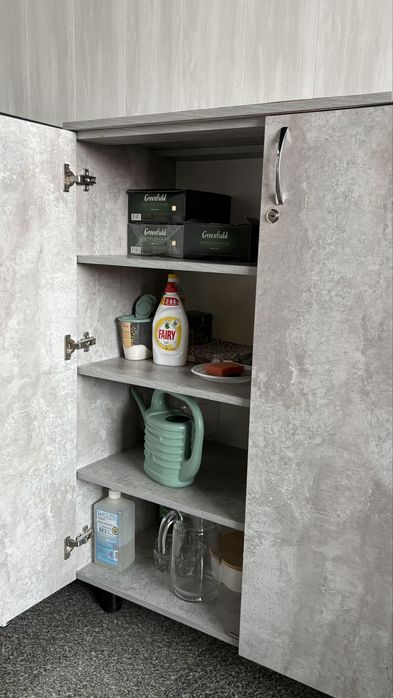 Тумба на кухню с замком