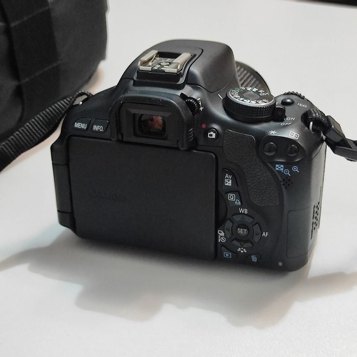 Фотоаппарат Canon EOS600D