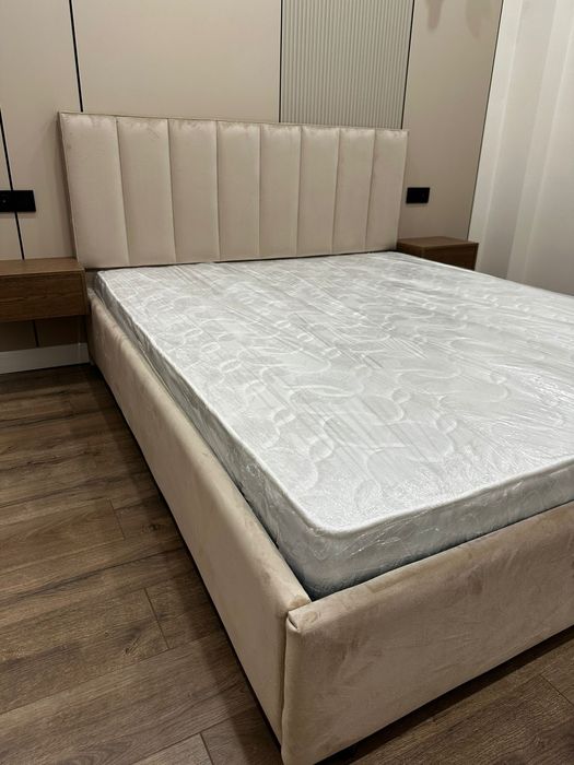 Кровать двуспальная