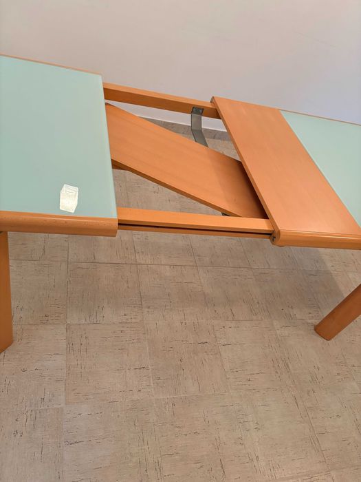 Masa dining din lemn cu blat din sticlă - Mobexpert