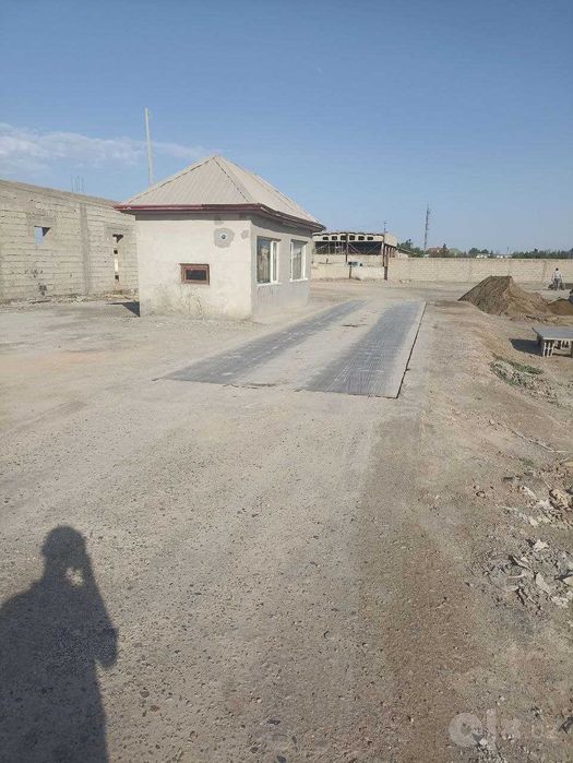Avtotarozi srochno sotilai