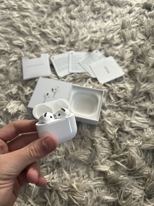 Airpods 4 sigilate