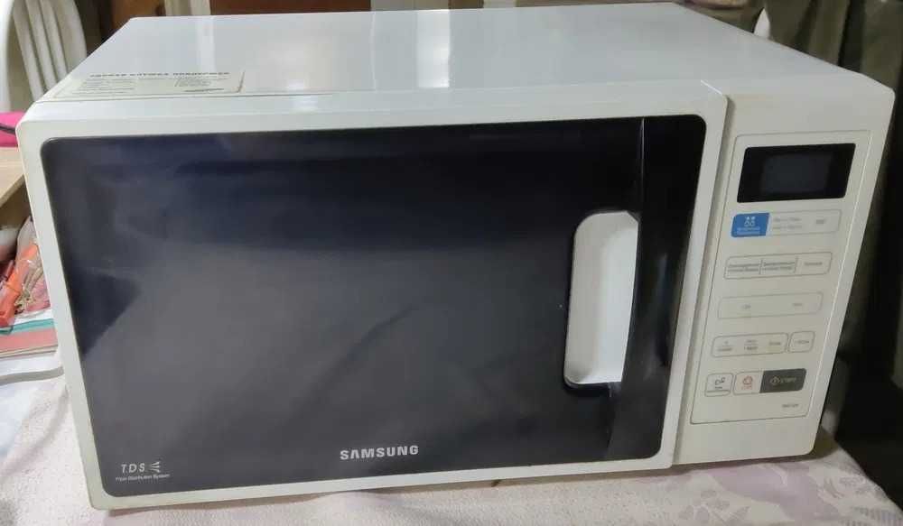 Микроволновая печь SAMSUNG с ДИСПЛЕЕМ, СЕНСОРНЫЙ с биокерамикой