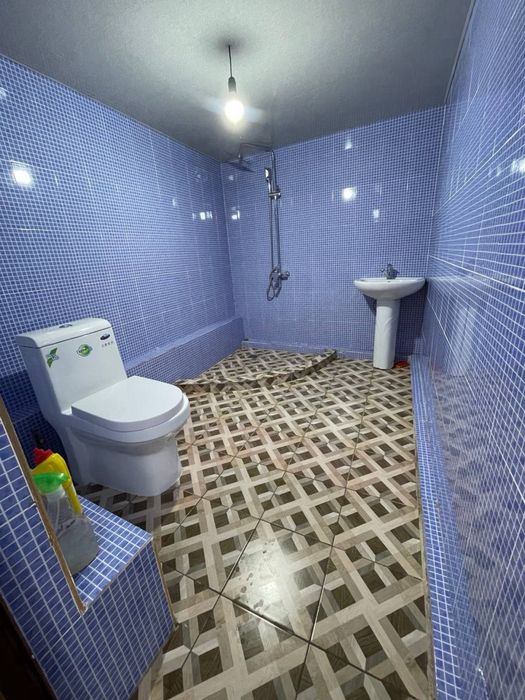 янгиюл тумани халкабодда 12 сотик уй сотилади