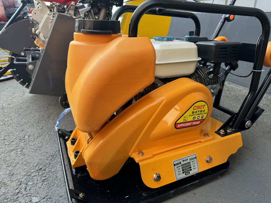 Трамбовка (виброплита)