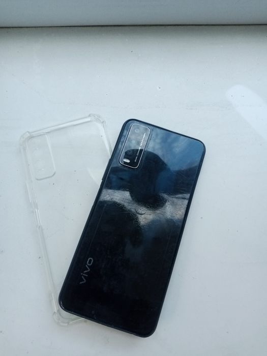 Продам Vivo Y12s.