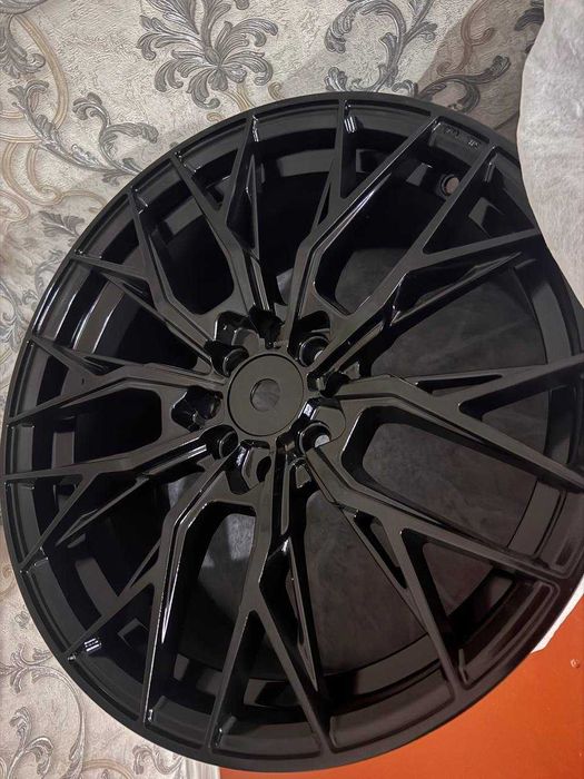 Сотилади 17 размер дискага. Универсал сака диска