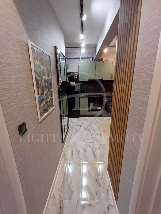 Продава се Тристаен апартамент в Пловдив, Кършияка - 65 кв.м за 3060 €/кв.м - Снимка #12