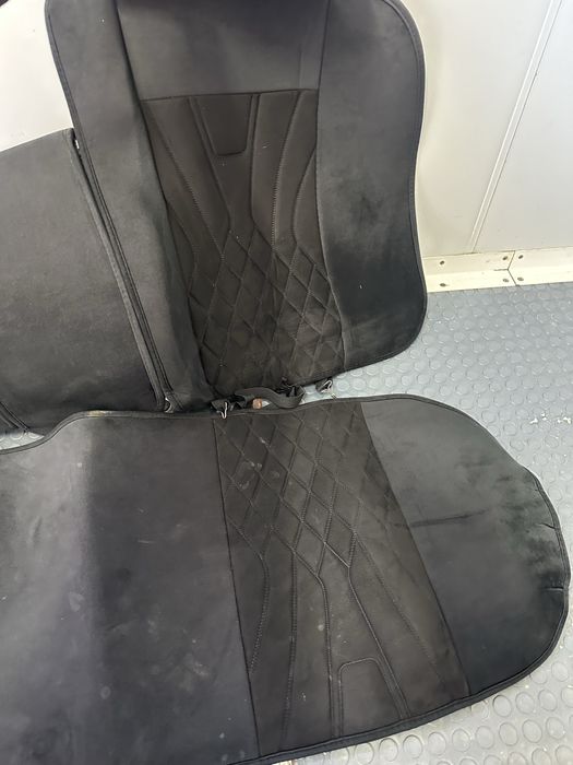 Продам комплект чехлов