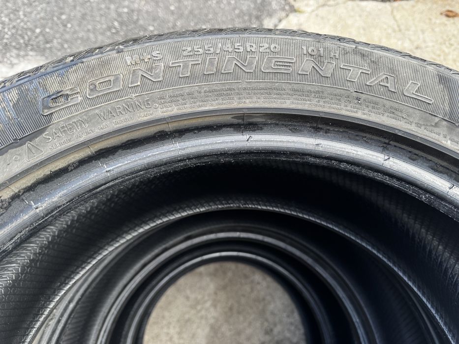 Continental CrossContact LX Sport 255/45 R20, 4 бр., DOT 2020, AO