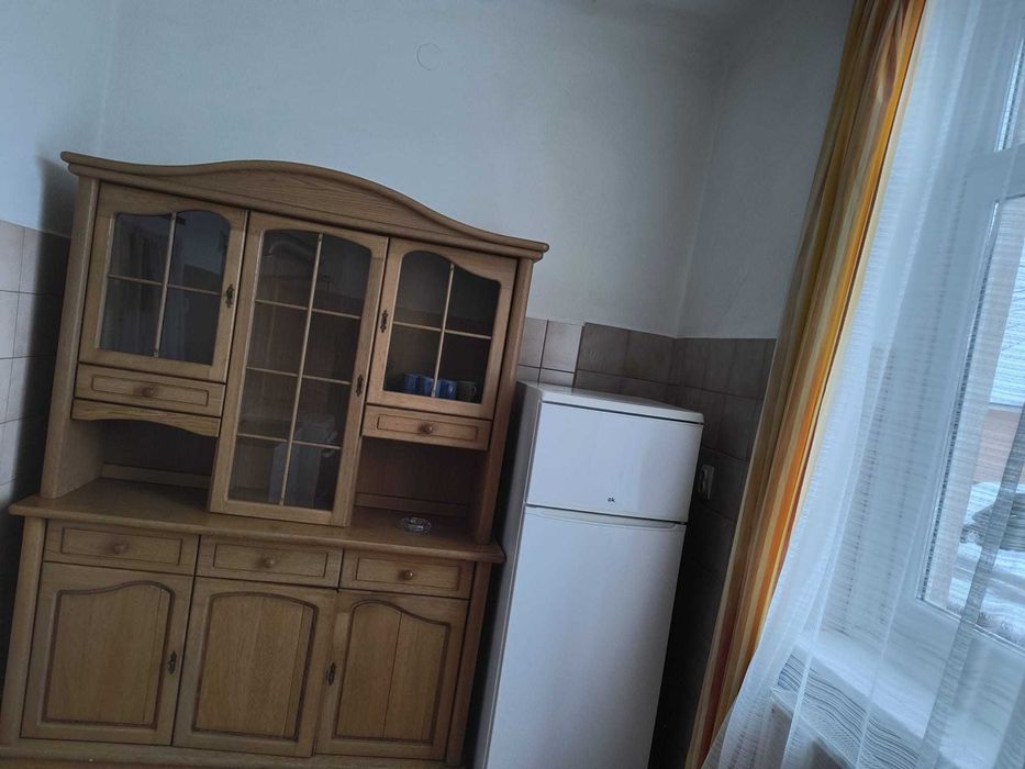 Inchiriez apartament
