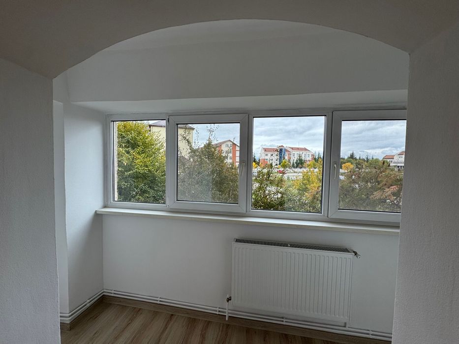 Apartament cu o camera de inchiriat