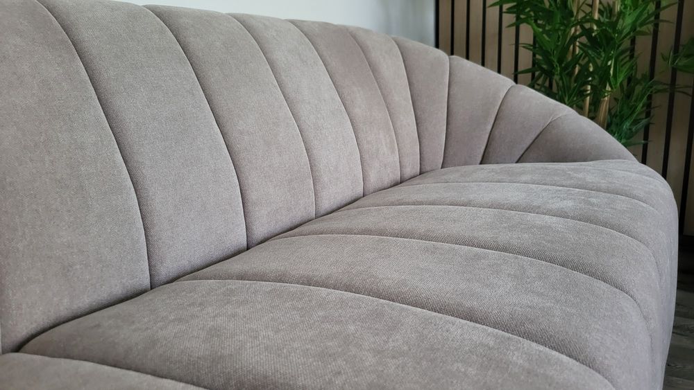 Canapea cu 2 locuri bej