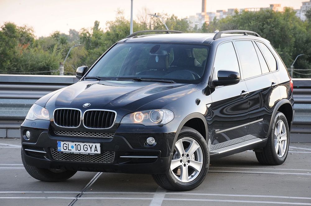 BMW X5 xDrive30d 235 CP E5 2009 7 locuri Clima f/s Piele Navi Xenon Panorama