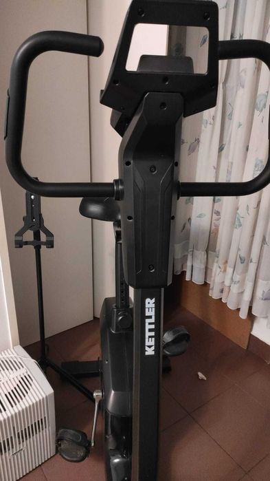 Bicicleta camera Kettler cu 8 grade de dificultate