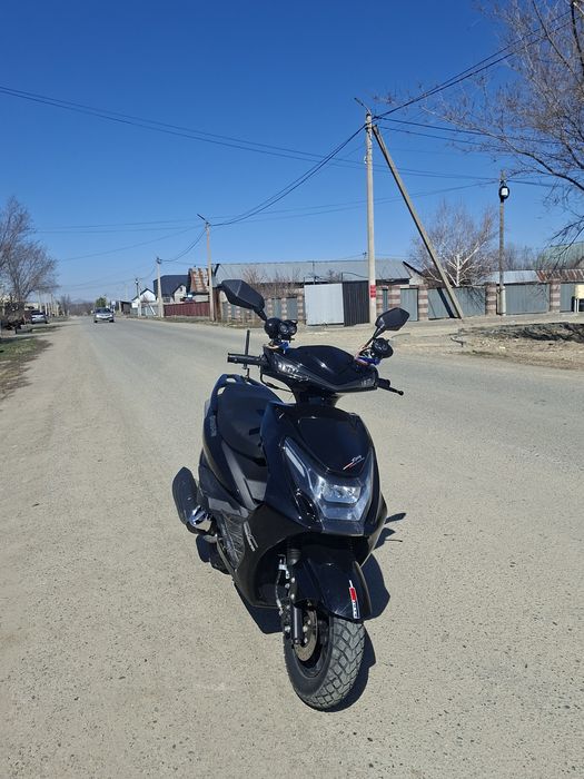 Продам скутер м11 на учете