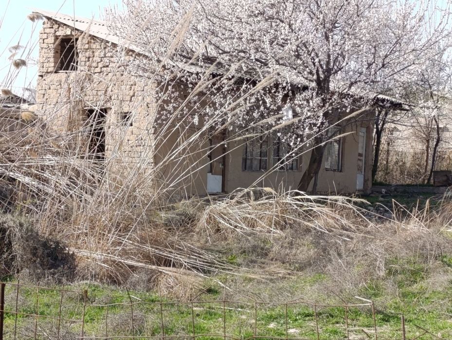 Назарбек текстилда 7 сотих ер сотилади