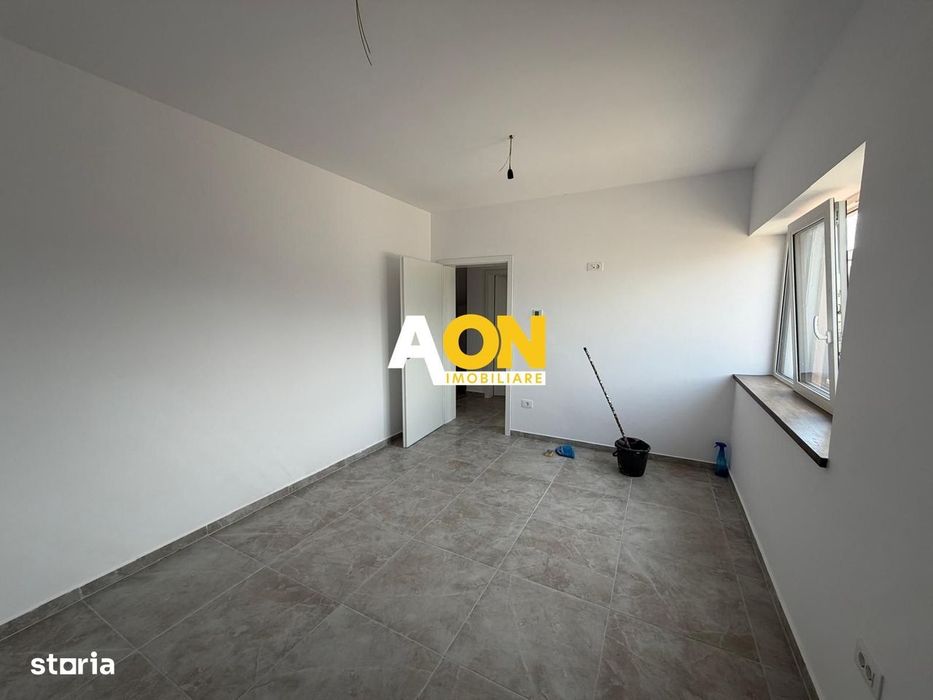1/2 Duplex 4 Camere, 3 Bai, 2 Balcoane, 431mp Teren