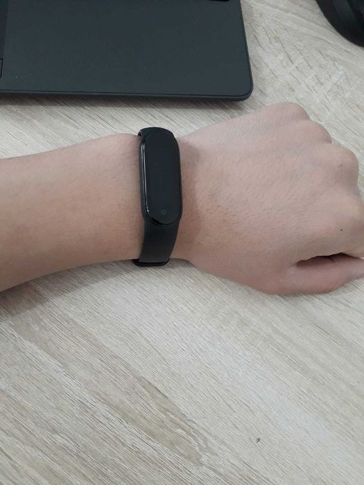 Mi Smart band 5 Фитнес трекер