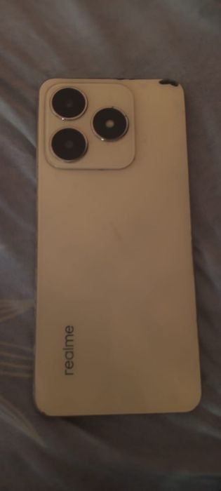 Realmi c61 б/у,обмен