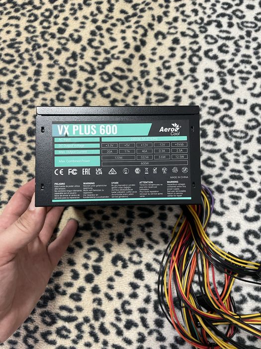 Блок питания VX Aerocool 600 W
