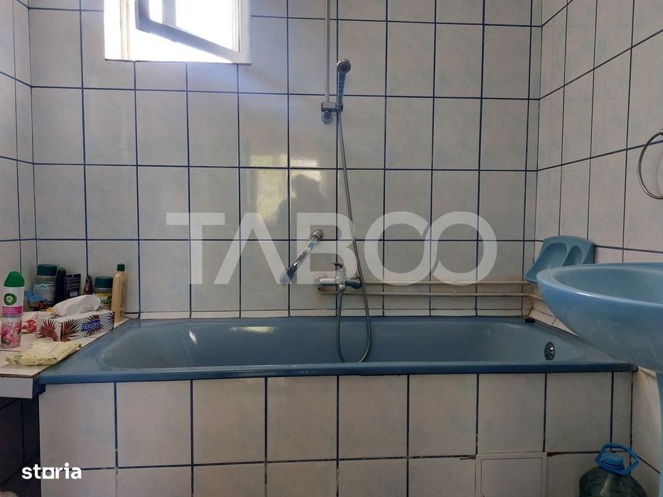 Casa de vanzare 105 mp utili 4 camere teren liber 405 mp Rasinari