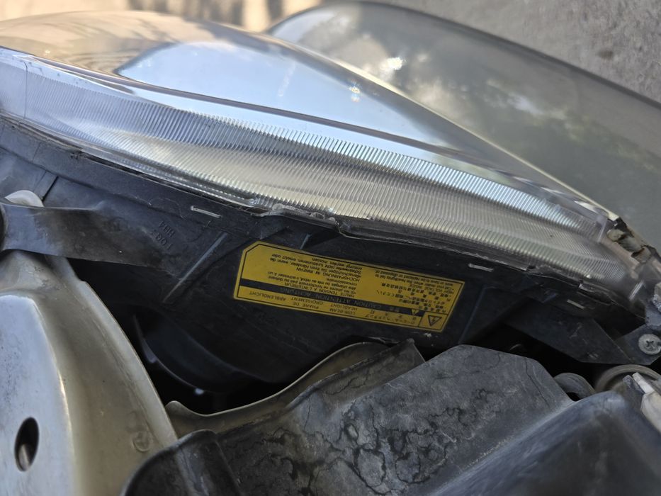 Продам ФАРЫ на Lexus Rx300