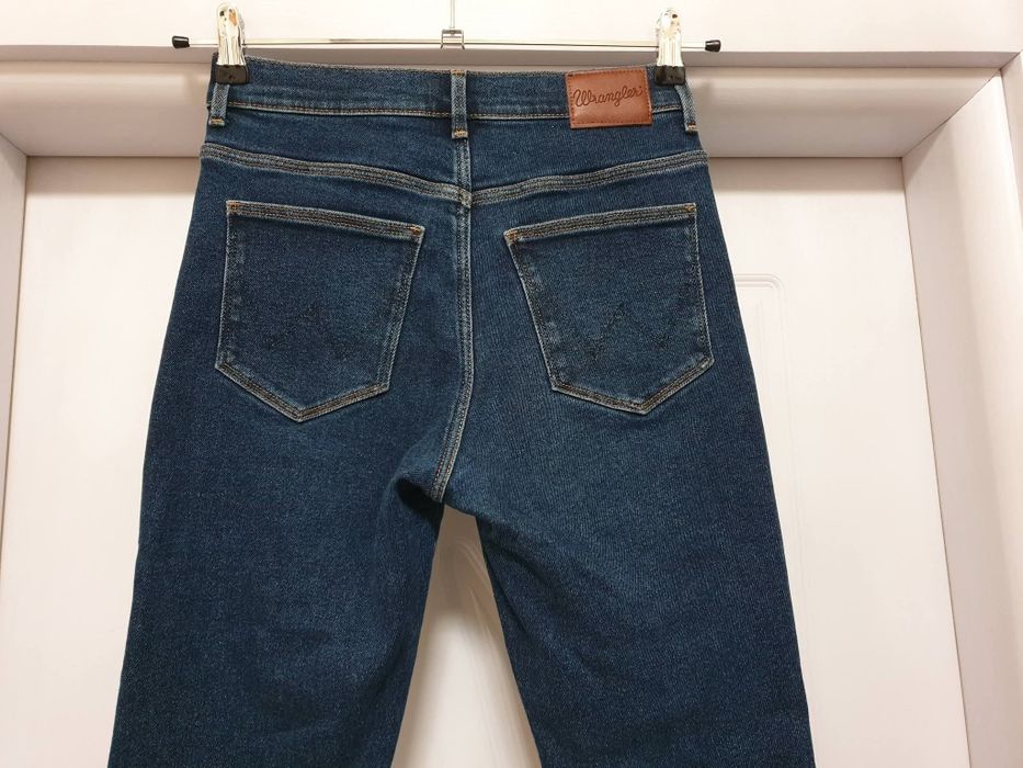 . Нови.  Дамски оригинални  дънки.  Wrangler HIGH  RISE SKINNY.