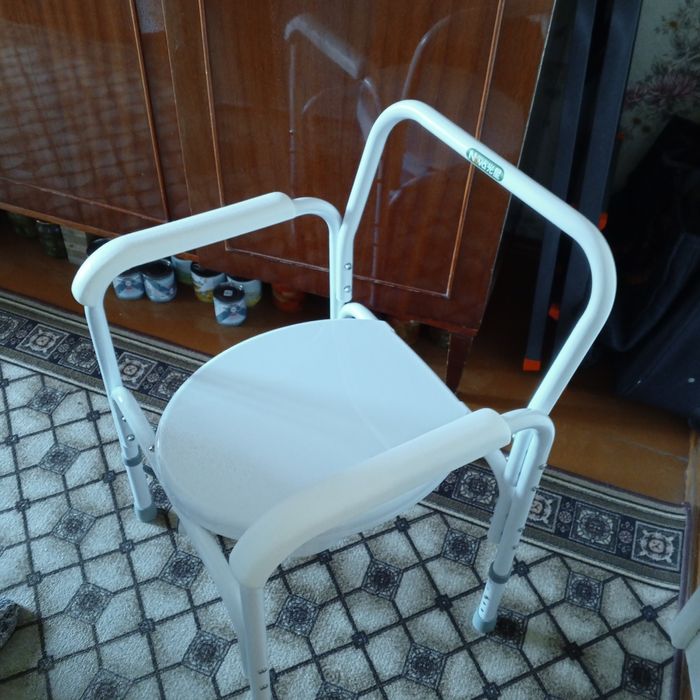 Инвалидная коляска, ходунки