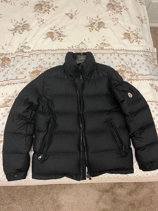 Geaca Moncler Noua