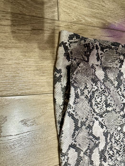 Панталони Н&М и дамски дънки модел Boyfriend