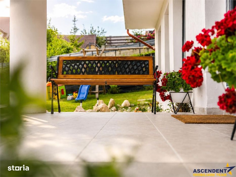 Aleasa Pensiune, pe 1.400 mp teren, in curcubeu montan, Bran, Brasov