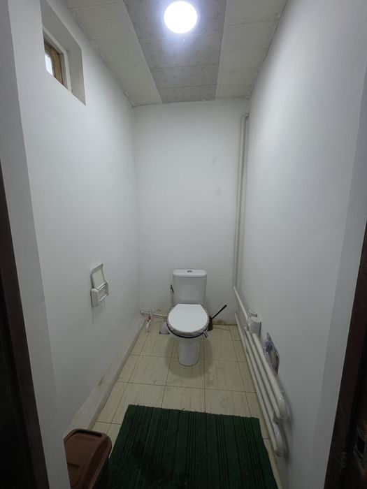 Ховли сотилади. Икки етажли. Хамма комуникация бо