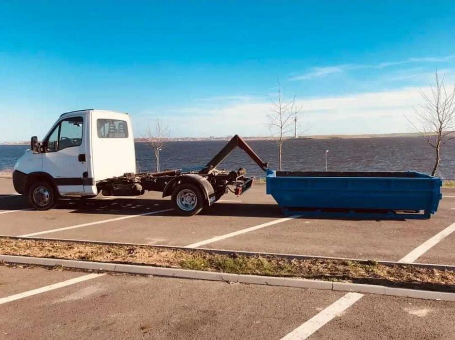 Deseuri reciclabile/nereciclabile,container,benă,habă,gunoi,moloz