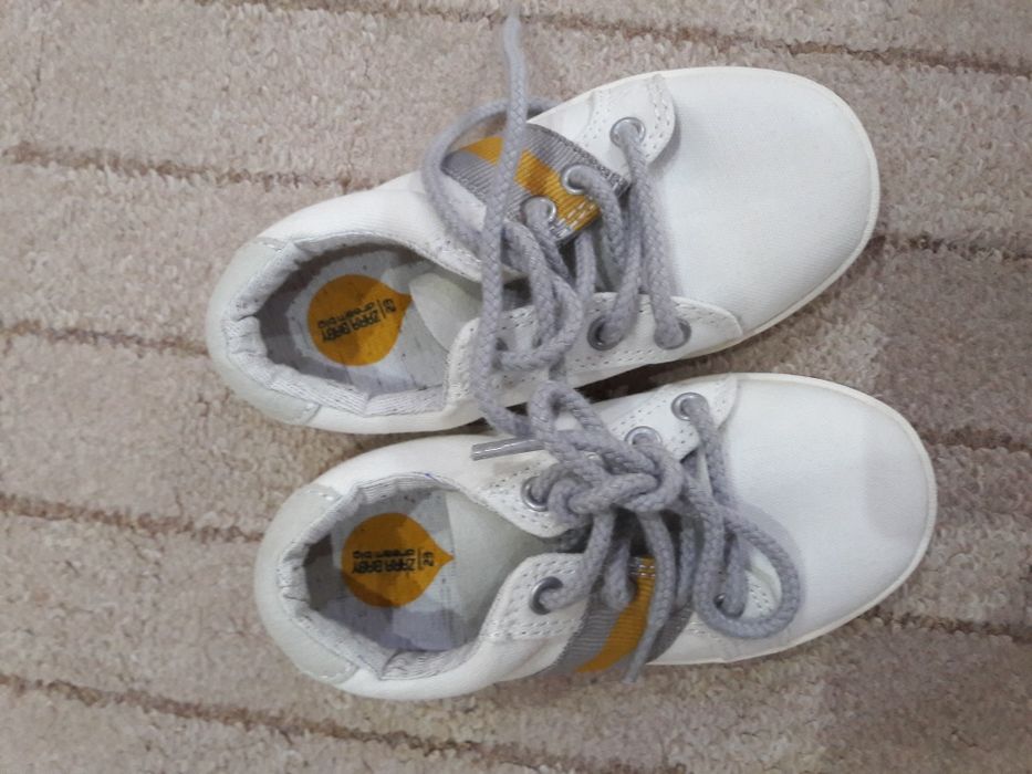 Pantofi Zara nr 23