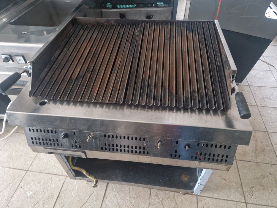 Gratar electric, gaz roca vulcanica, banc inox cu dulap