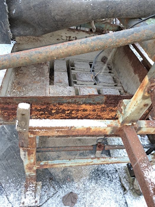 Mașina de făcut bolțari  automata