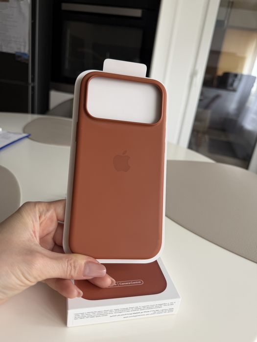 Husa silicon Apple Iphone 17 Pro Max Terra Cotta