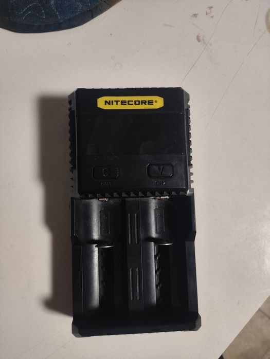 Продам зарядное устройство для аккумуляторов