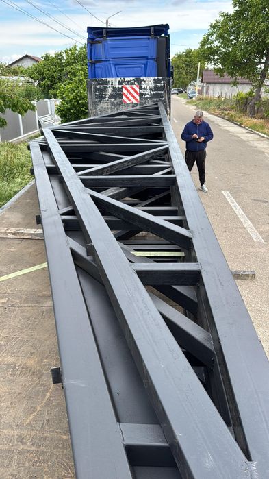 Vând structura metalica 40x14 x5