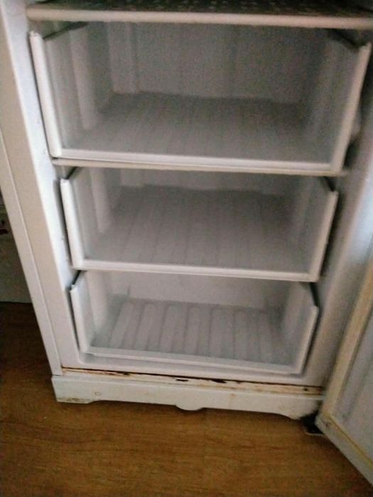 Продам холодильник Ariston