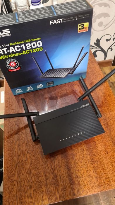 Роутер WiFi asus RT-AC1200