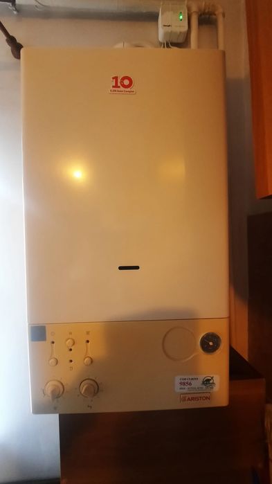 Centrala termica pe gaz Ariston