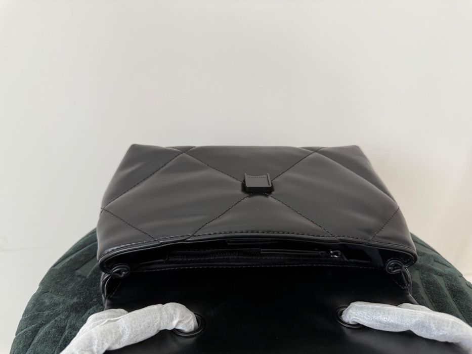 Geanta Tory Burch Kira Chevron neagra